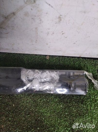 Молдинг двери Renault Logan 2007