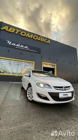 Opel Astra 1.6 МТ, 2013, 185 000 км