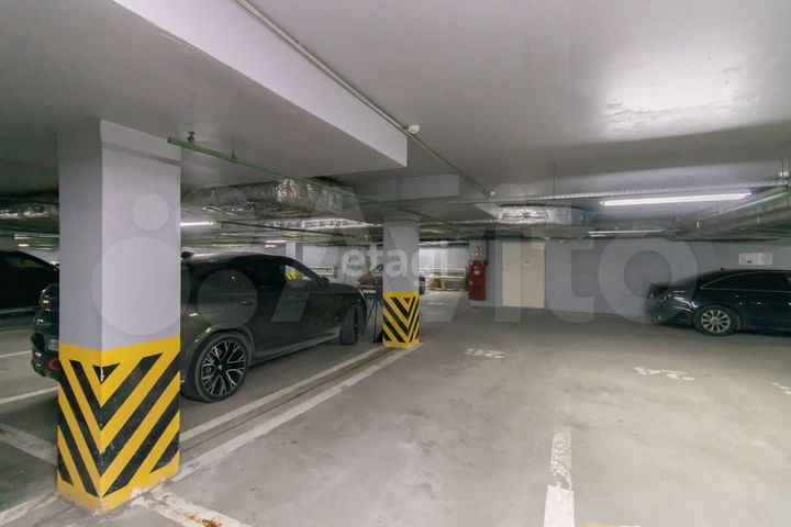 Машиноместо, 13 м²