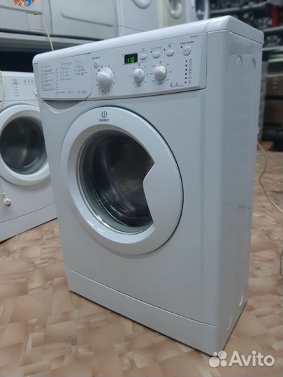 Indesit Eco time 4кг 30см в отл.состоянии
