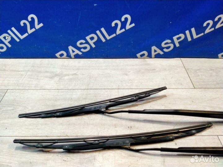 Поводки стеклоочистителя (держатель) Toyota Chaser