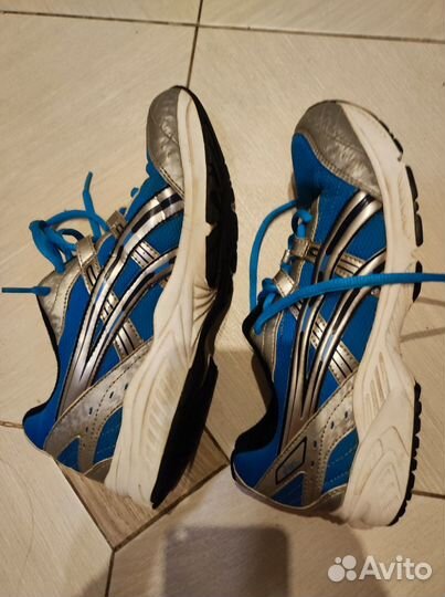 Кроссовки женские asics 38 размер