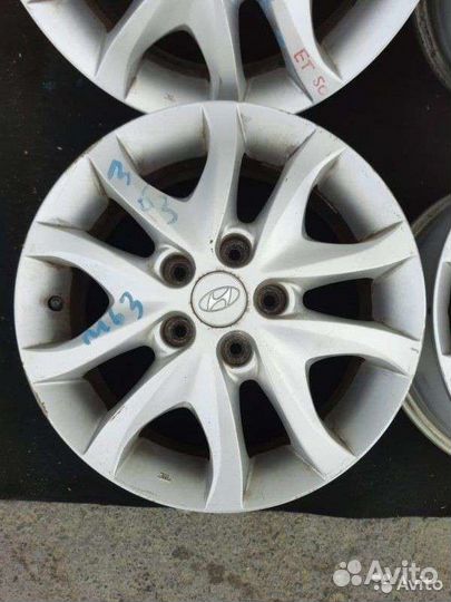 Комплект оригинальных литых дисков Hyundai R16