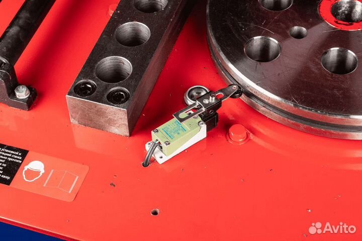 Станок для гибки арматуры GW40 с доводчиком