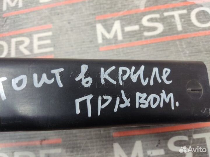 Воздуховод передний правый Mercedes-Benz C-Class