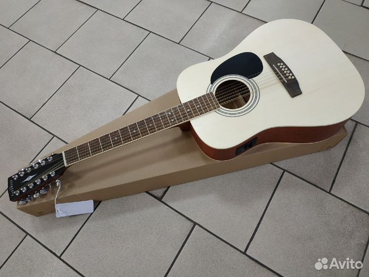 Электроакустическая гитара 12-струнная