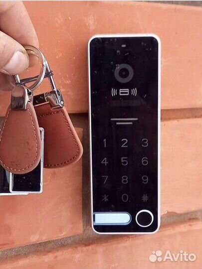 Установка домофонов и видео наблюдения