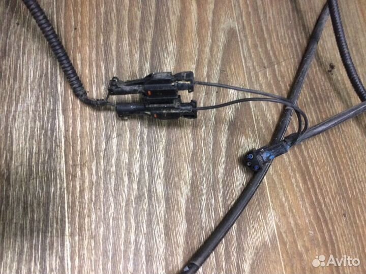 Форсунки омывателя с обогревом Hyundai Solaris 1