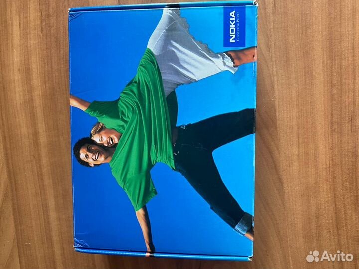 Nokia 3310 в коробке