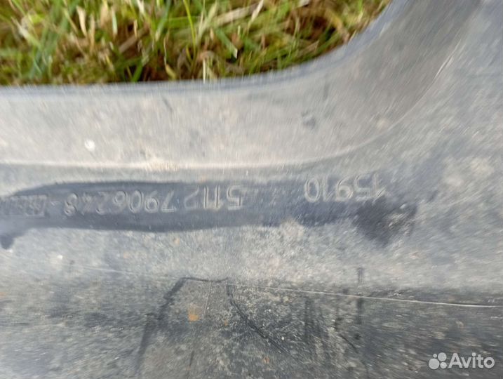 Bmw 5 f10 М пакет дифузор задниго бпмпера оригинал