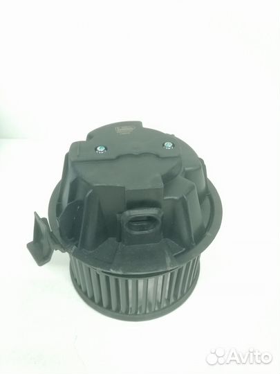 Вентилятор отопителя салона Ларгус / Логан