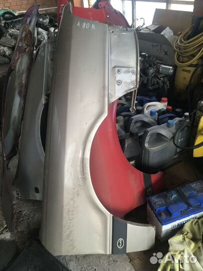 Audi 80 крыло
