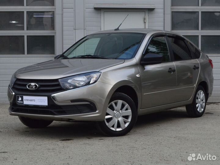 LADA Granta 1.6 МТ, 2021, 26 000 км