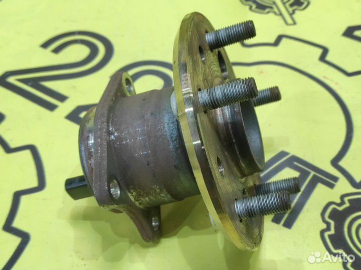 Ступица задняя левая Toyota Camry ACV30 2AZ-FE