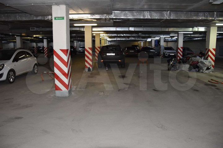 Машиноместо, 24 м²