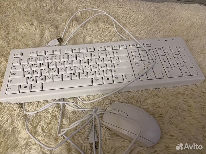 Продам новый комплект (мышь+клавиатура)