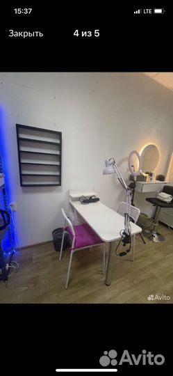 Маникюрный стол