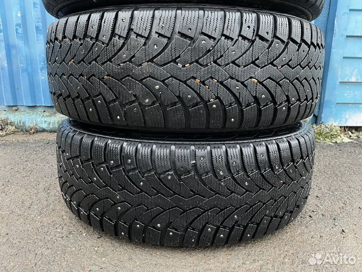 Formula Ice 215/55 R17