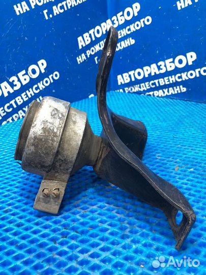 Подушка двигателя Ford Focus 1 седан split port