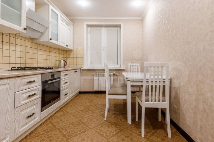 1-к. квартира, 40 м², 1/10 эт.