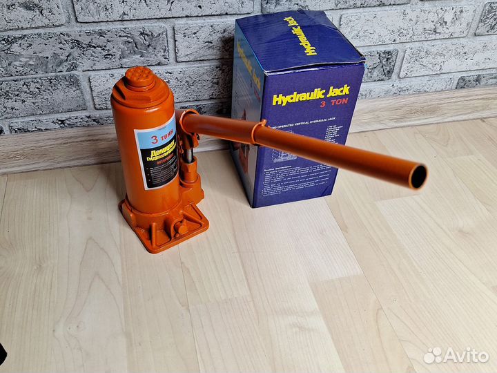 Домкрат гидравлический бутылочный 3 тонны