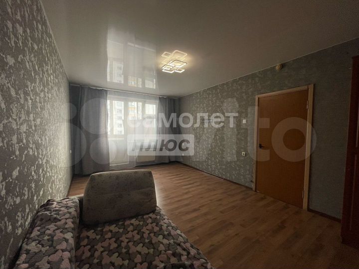1-к. квартира, 38 м², 10/15 эт.