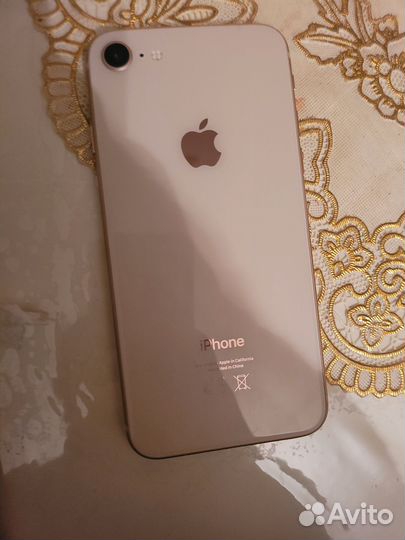 iPhone 8, 64 ГБ