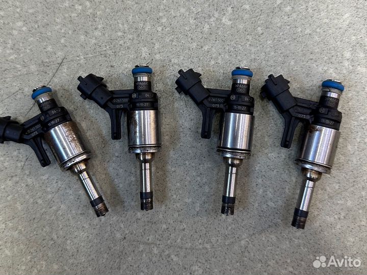 Bosch 0261500073 Топливная форсунка