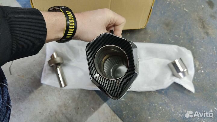 Выхлопная труба на мотоцикл