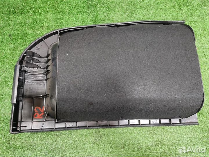 Обшивка багажника левая BMW X3 (E83) 2004