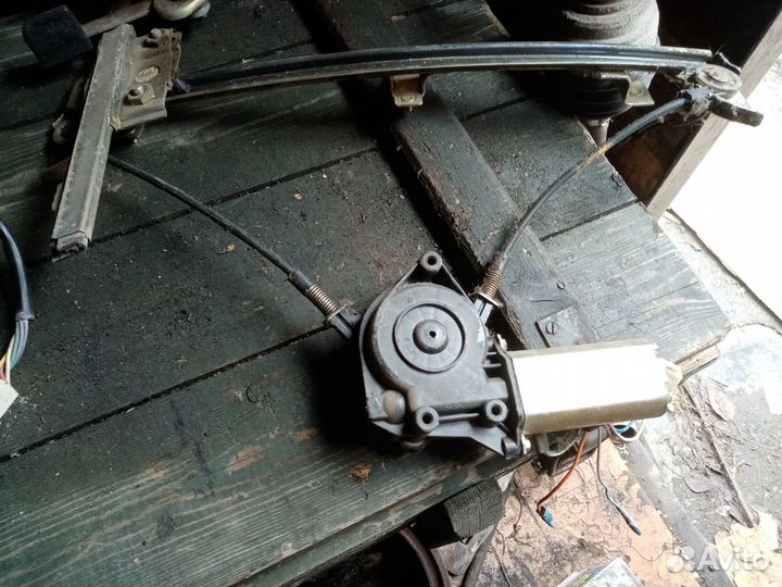 Моторчик-стеклоподемника.ваз2110-14