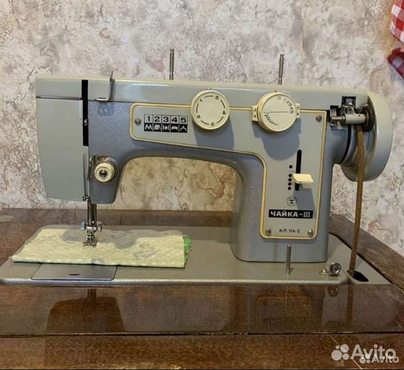 Швейная машина Чайка 3
