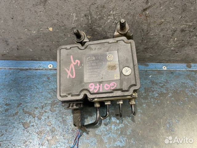 Блок ABS Volkswagen Golf 6
