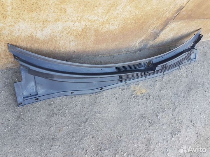 Жабо Mitsubishi Outlander 1