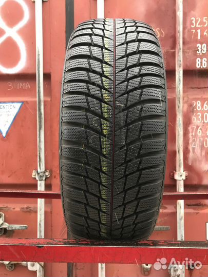 Bridgestone Blizzak LM-001 205/55 R17 91H