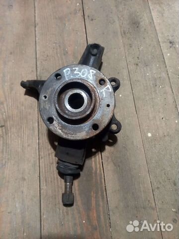 Поворотный Кулак правый Пежо 308 2010 год