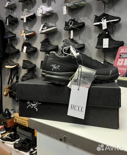 Новые кроссовки Arcteryx: за пределами городской жизни