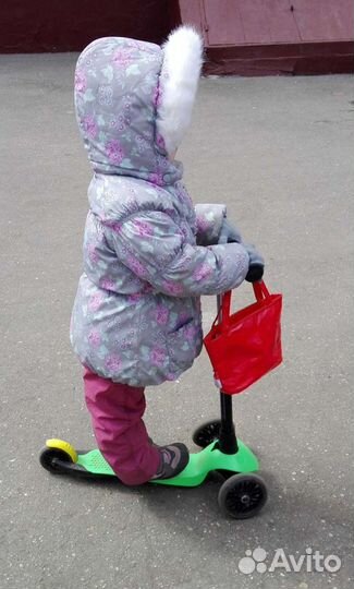 Курточка на девочку. Рост 92