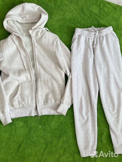 Костюм спортивный