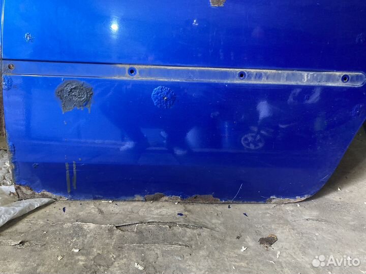 Продам двери renault logan