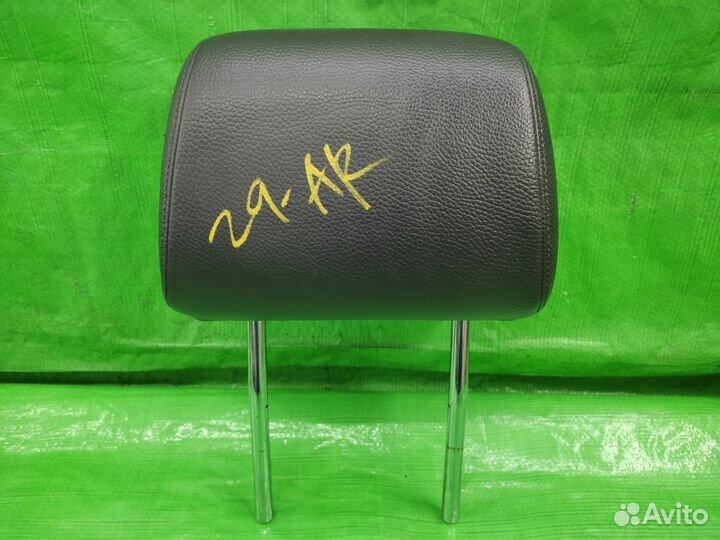 Подголовник лев. сиденья VW Touareg 02-10