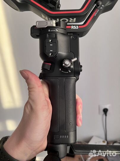 Стабилизатор для съемки DJI Ronin RS3