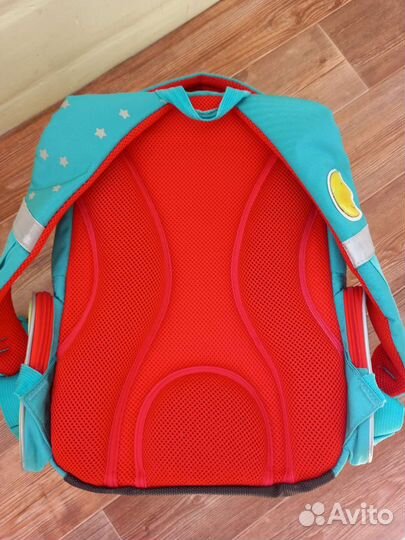Рюкзак школьный