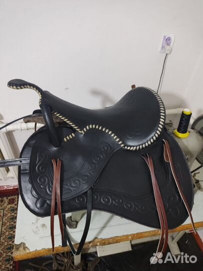 Седло для лошади