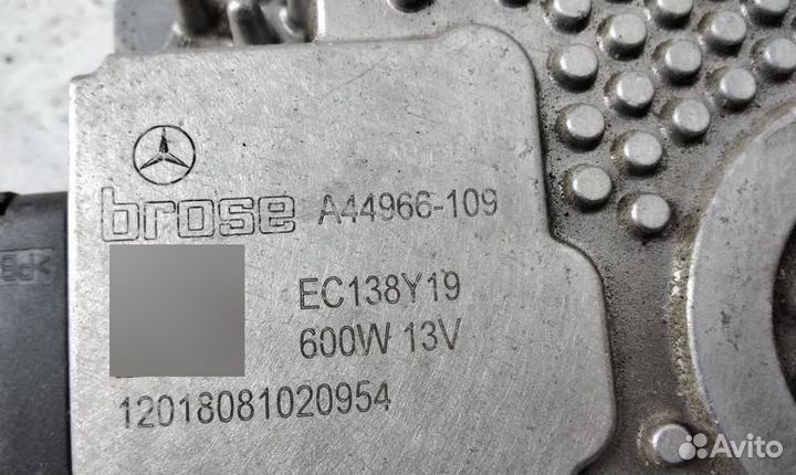 Мотор вентилятора Mercedes Benz GLE-klasse C292 Coupe