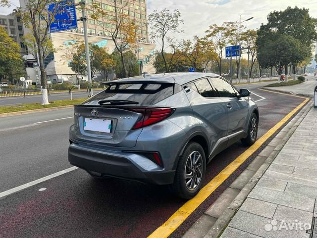 Toyota C-HR 2.0 CVT, 2021, 26 000 км