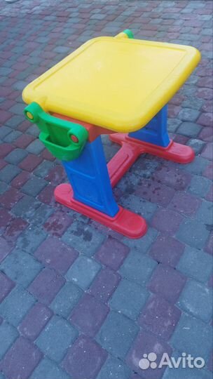 Детский стол