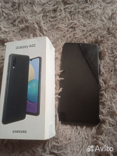 Продаю смартфон Самсунг