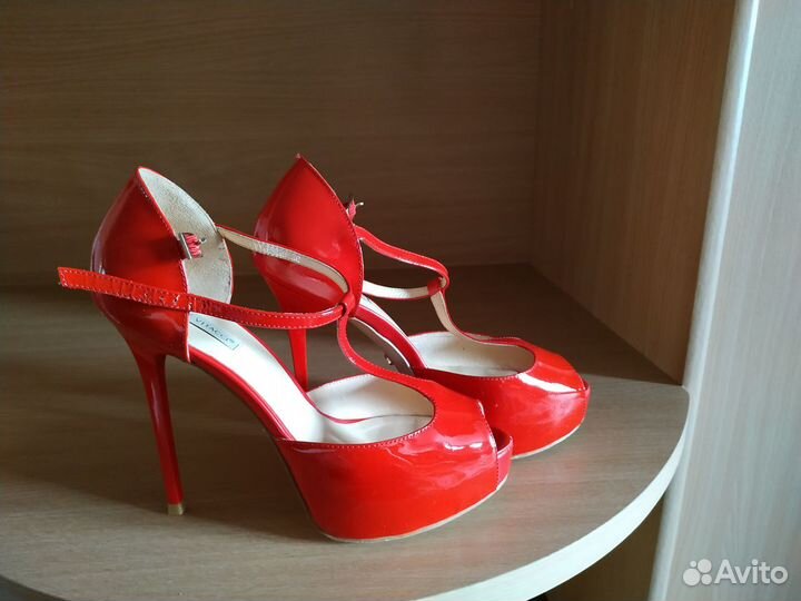 Босоножки Vitacci