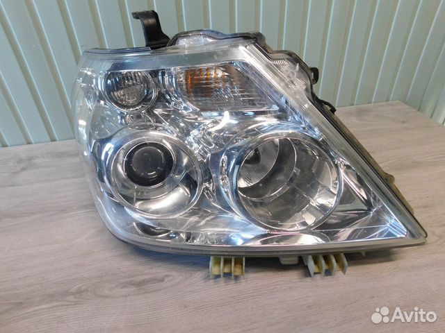 Фара правая Nissan Patrol Y62